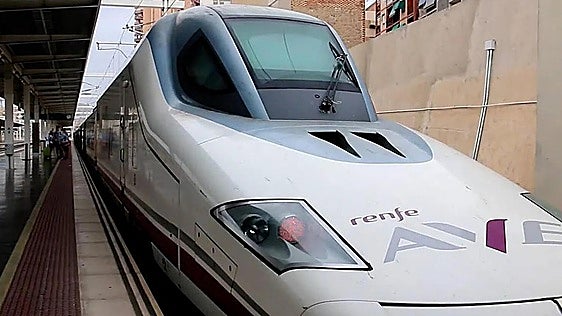 El cambiador de Vilecha se cobra una nueva víctima al retener el AVE de Madrid a León