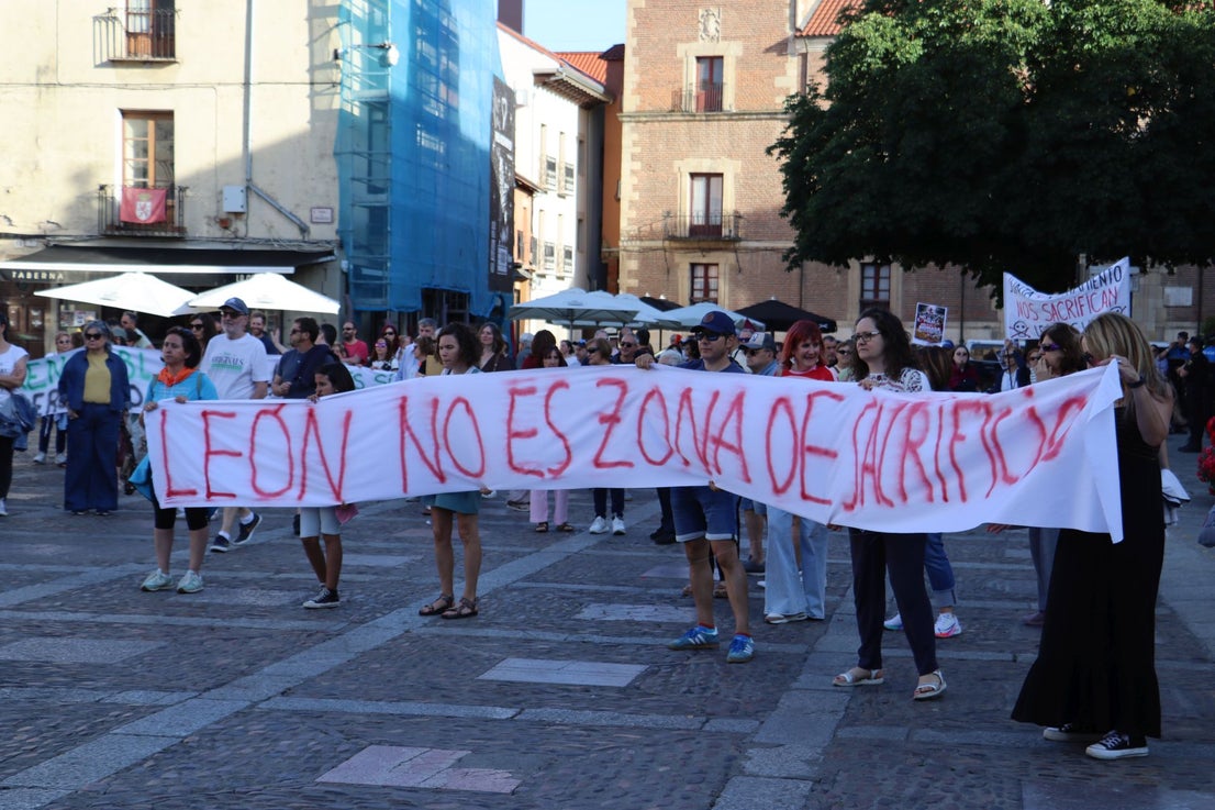 Las imágenes de la manifestación por la planta de biomasa en León