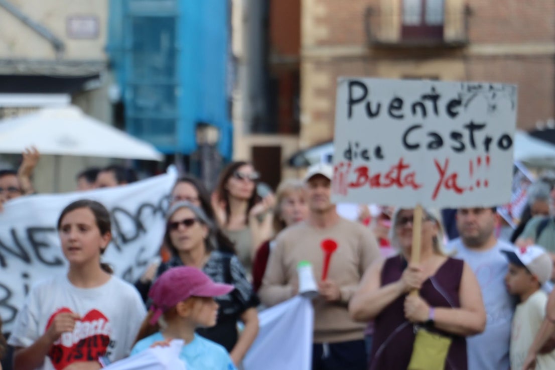 Las imágenes de la manifestación por la planta de biomasa en León