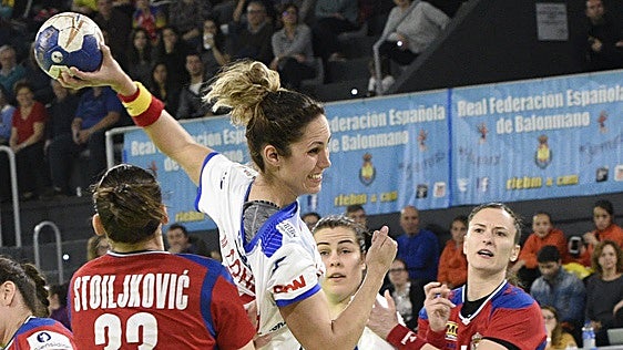 La Federación de Castilla y León de Balonmano entregará la insignia de oro a Mireya González
