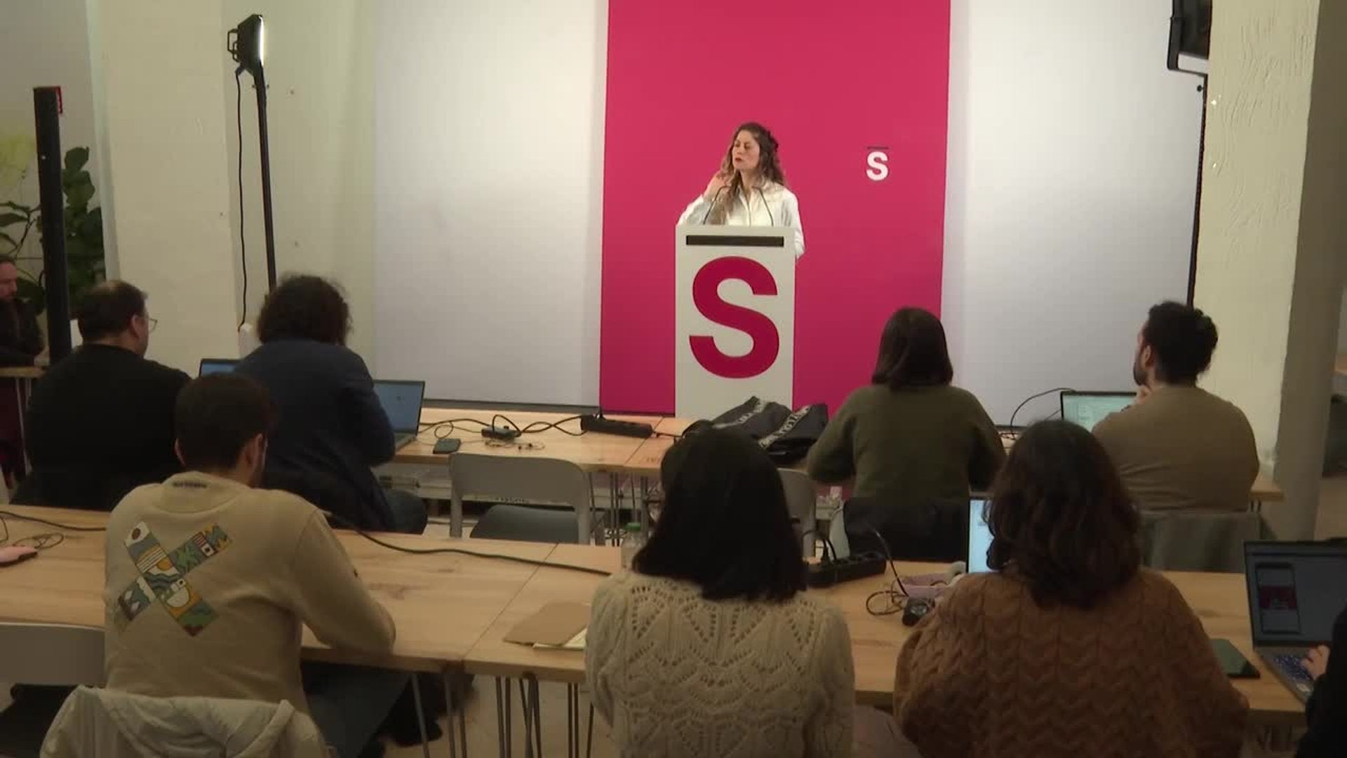 Lara Hernández anuncia su salida de Sumar tras archivarse la denuncia por acoso laboral