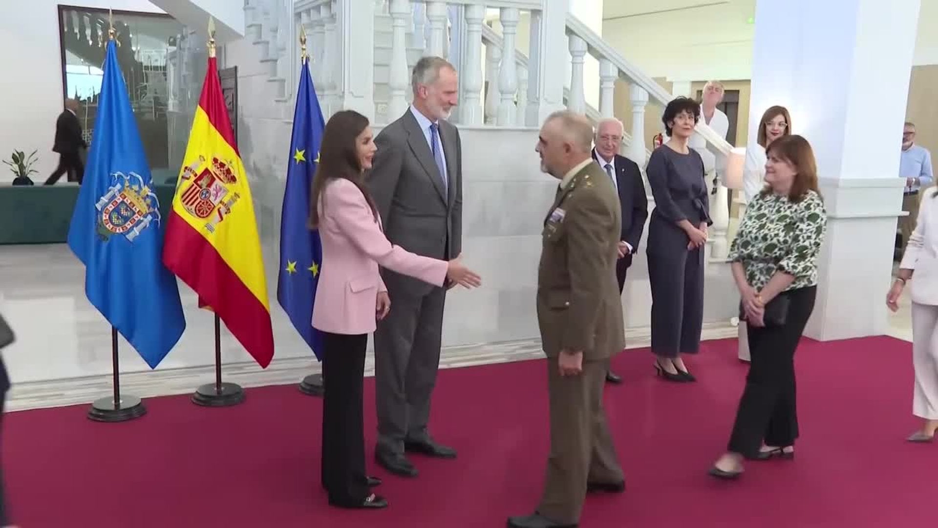 Felipe VI defiende la españolidad de Melilla y apuesta por tender puentes con Marruecos