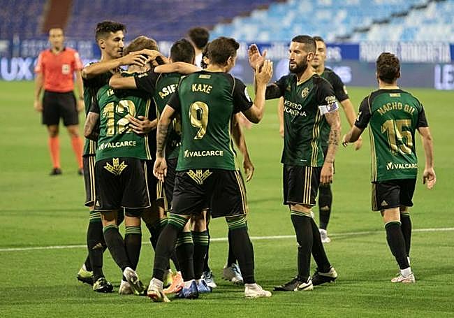 Equipación de la Ponferradina durante la temporada 2019-2020.