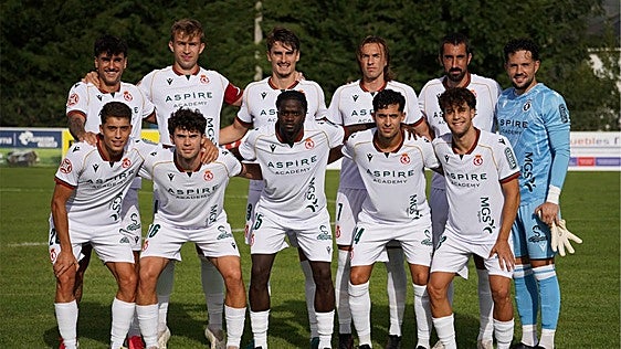 La Cultural cae por penaltis ante el Burgos en un encuentro detenido por la tormenta