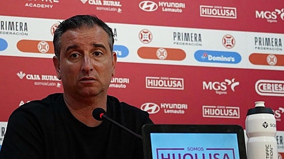 Jandro Castro, ante el estreno en el Reino: «Nos tenemos que hacer fuertes, porque fuera cuesta mucho»