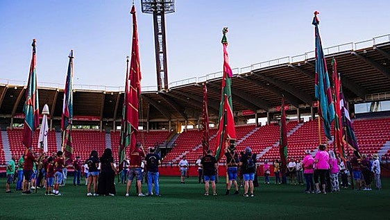 La Cultural se encomienda a San Froilán: cambio de equipación y pendones en el Reino