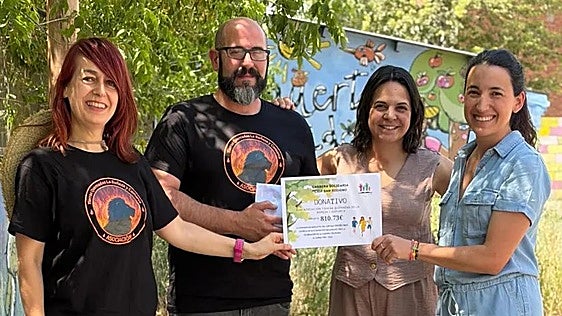 Un colegio de León entrega más de 800 euros de donativo para reconstruir zonas afectadas por los incendios