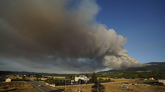 Tres incendios activos en la provincia en una tarde fatídica durante la ola de calor