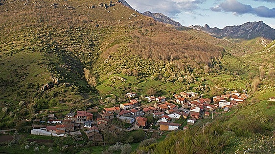 Advierten del peligro de una «macrorave con público masivo huérfano de festivales» en la montaña de León