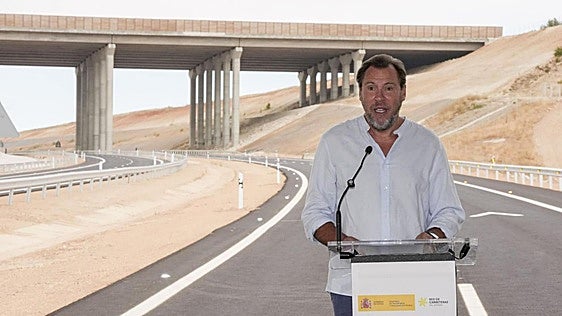 Puente ve ahora «desigual» el peaje de la León-Asturias