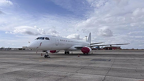 El Aeropuerto de León acoge una nueva base de mantenimiento de aeronaves