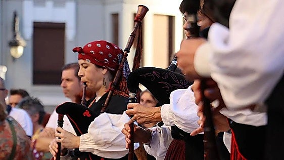 Ona Carbonell, Xuntanza de gaitas y DePedro este sábado 26 de septiembre en León