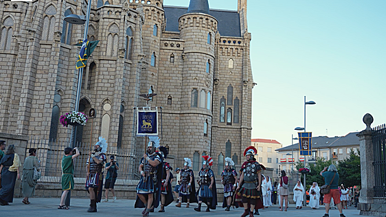 Astorga despide este domingo la edición de su 40.º Aniversario: todo lo que necesitas saber para exprimir el último día de Astures y Romanos