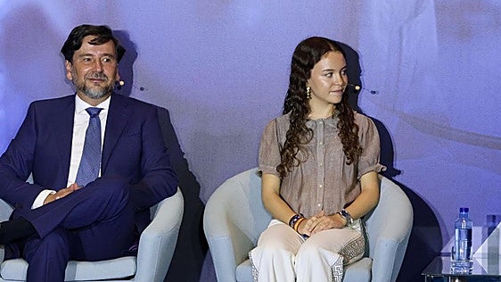 Valle Miguel, estudiante de la primera promoción de Medicina: «Esperamos aprender y que no sea muy difícil»