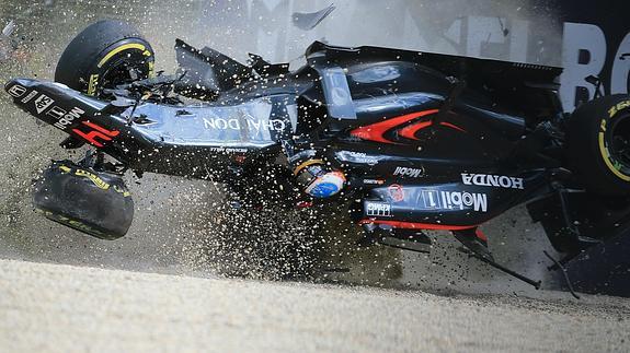 El piloto español sufrió un aparatoso accidente en el GP de Australia.