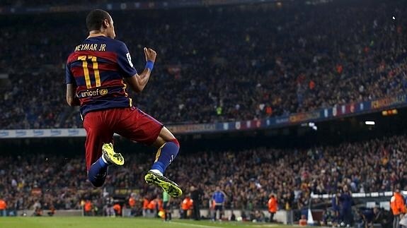 Neymar celebra un gol en el Camp Nou. 