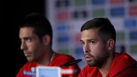 Alba y Bruno, durante la rueda de prensa. 