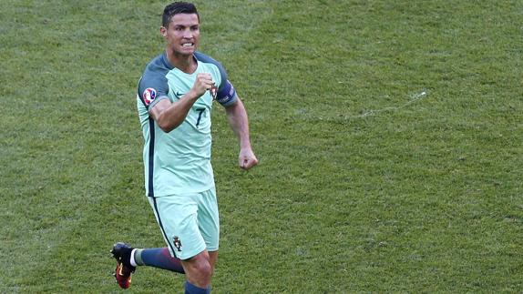 Cristiano Ronaldo celebra su gol. 