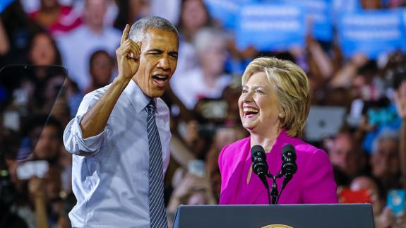 Obama y Clinton, durante su acto electoral conjunto en Carolina del Norte.