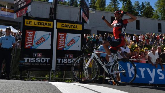 Van Avermaet celebra su victoria. 