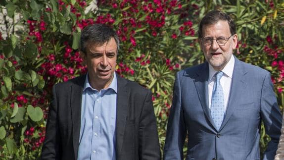 Miquel Vidal junto a Mariano Rajoy en un acto en Palma.