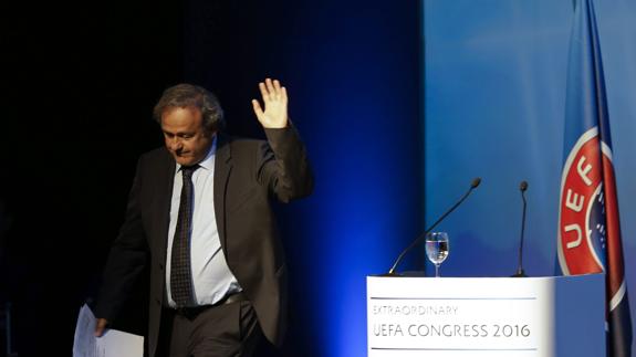 Michel Platini, tras su discurso en el Congreso de la UEFA. 
