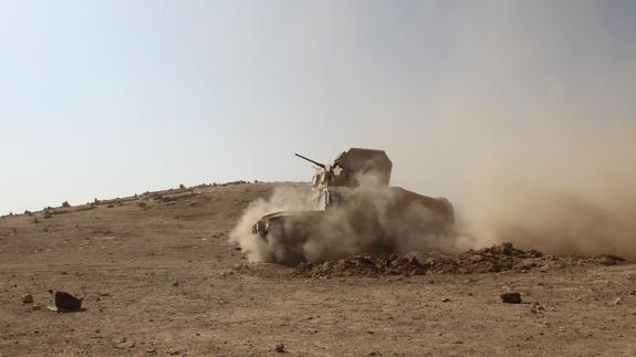 Un vehículo del Ejército iraquí, en Mosul.