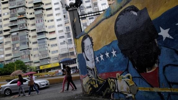 Mural que exalta la revolución bolivariana en Venezuela. 