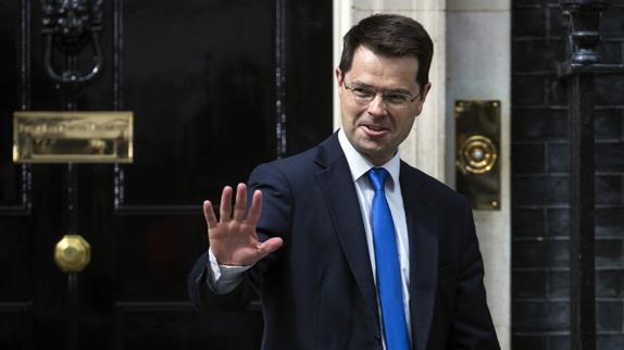 El ministro del Reino Unido para la provincia, James Brokenshire.