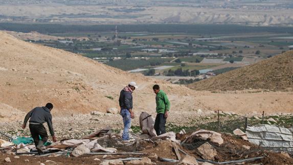 Nómadas palestinos, cerca del río Jordán. 