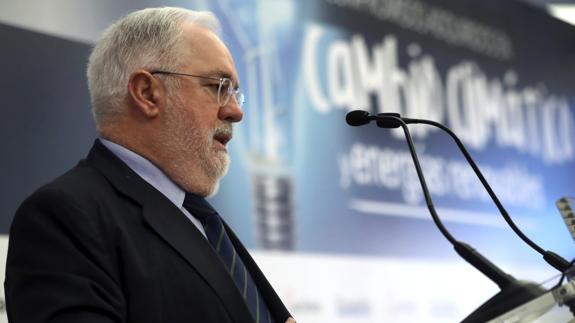 El comisario europeo de Acción por el Clima y Energía Miguel Arias Cañete. 