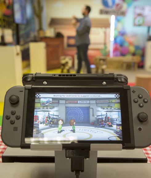 Nintendo Switch, funcionando como una consola portátil.