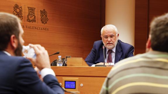 Juan Cotino comparece en la comisión de investigación de Les Corts. 