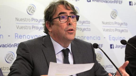 Jorge Pérez, aspirante a presidir la FEF. 