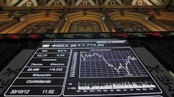 El índice se hunde por debajo de los 7.800 puntos por el temor a una nueva crisis financiera en Europa.