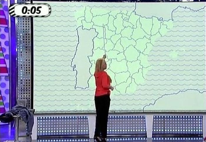 Belén Esteban, señalando 'Asturias'.