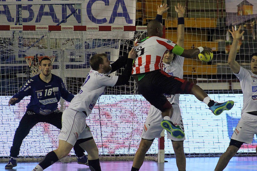 Cupara y la defensa volvieron a brillar 