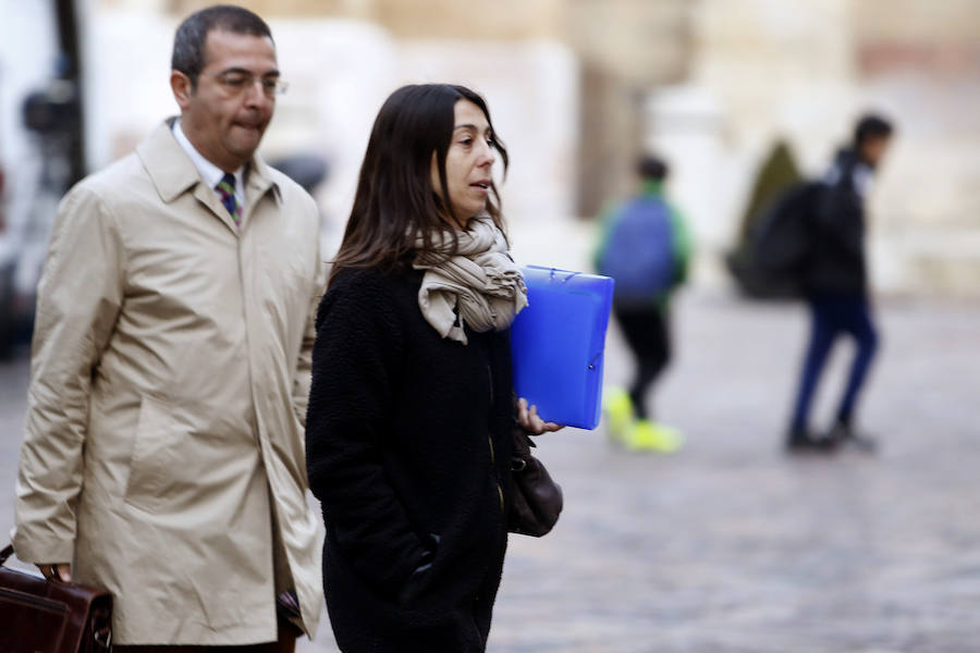 Raquel Gago, a su llegada a la Audiencia Provincial. 