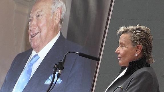 María José Álvarez, durante el homenaje a su padre.