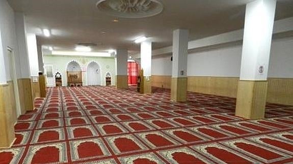 Interior de una mezquita en León.