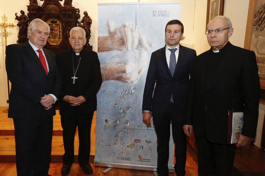 Guillermo García, Julián López, José María Vicente y Máximo Gómez, en la presentación de las piezas de la diócesis de León 