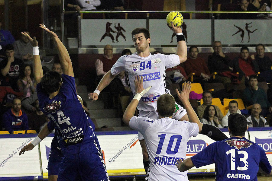 Los zaragozanos recibían al Ademar en la penúltima jornada