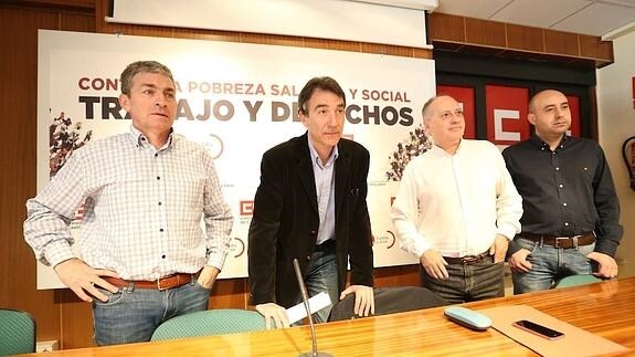 Los secretarios autonómicos de UGT y CCOO, Faustino Temprano y Ángel Hernández, presentan los actos del Día del Trabajo, que se celebra el 1 de mayo