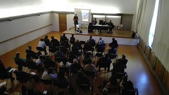 Las jornadas se celebraron en la Casa de las Gentes de Balboa.