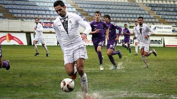 Víctor Díaz seguirá de blanco