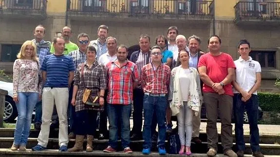 Villamanín pide al Principado de Asturias que no cierre la silla de 'Cuetu Negru'