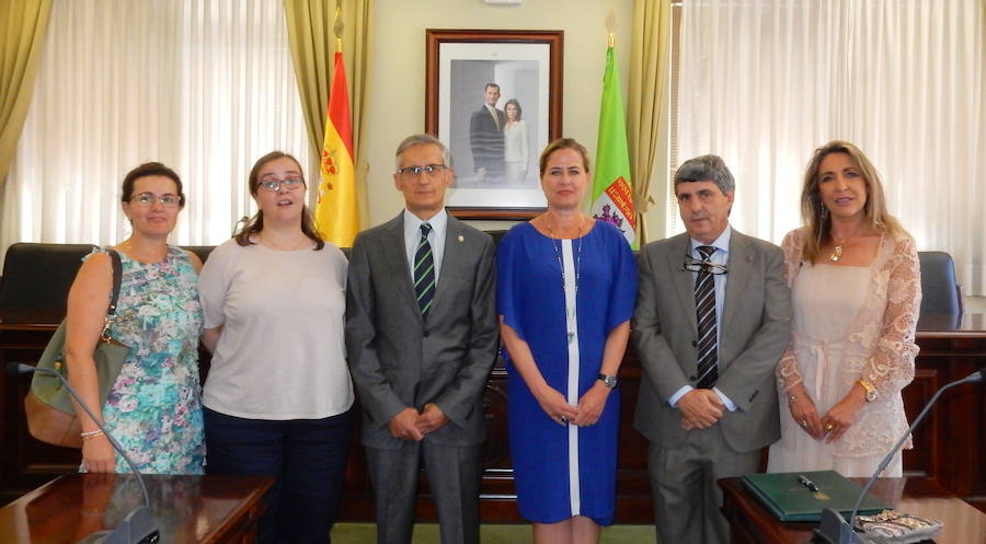 Tres nuevos cargos se suman al equipo decanal de Ciencias del Trabajo