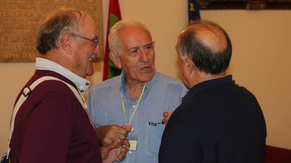 Tres misioneros comparten experiencias durante el Día del Misionero.