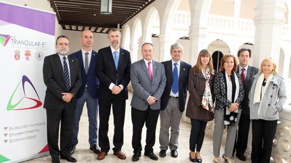 Los rectores de las universidades de Valladolid, León y Burgos se reúnen para impulsar el Campus de Excelencia Internacional. 