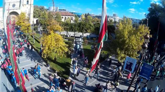 Imagen de la plaza de San Marcos desde lo alto del pendón